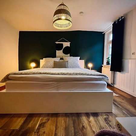 # One Apartment'S / Parkplatz / Schlossplatz 코부르크 외부 사진